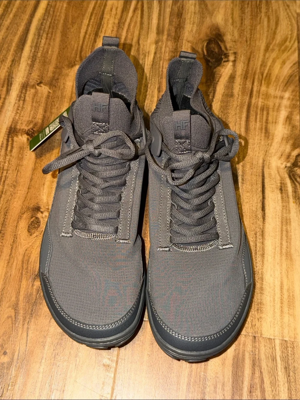 Hike Avara Trek Men 41 8.5 Charcoal Gray Low-Top Knit Sneaker hiking boot new